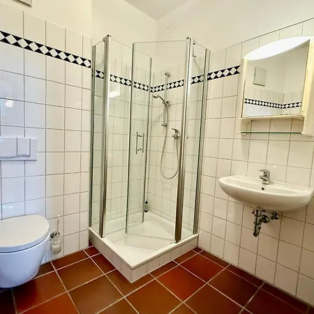 Groothusen * غريتسيل